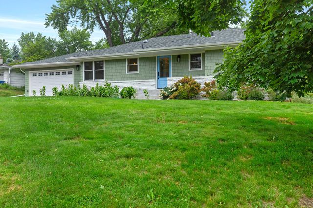 5117 Prescott Drive, Minnetonka, MN 55345