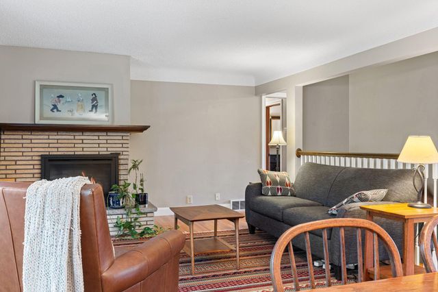 5117 Prescott Drive, Minnetonka, MN 55345