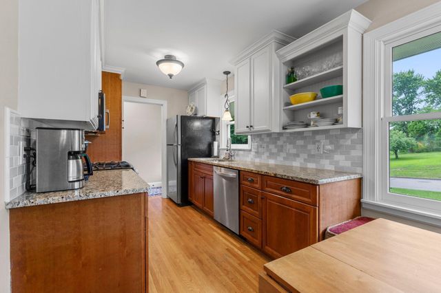 5117 Prescott Drive, Minnetonka, MN 55345