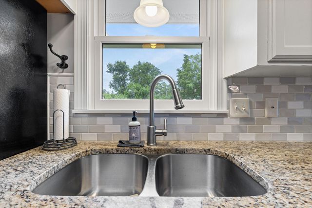 5117 Prescott Drive, Minnetonka, MN 55345