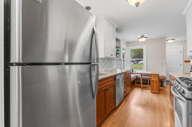5117 Prescott Drive, Minnetonka, MN 55345