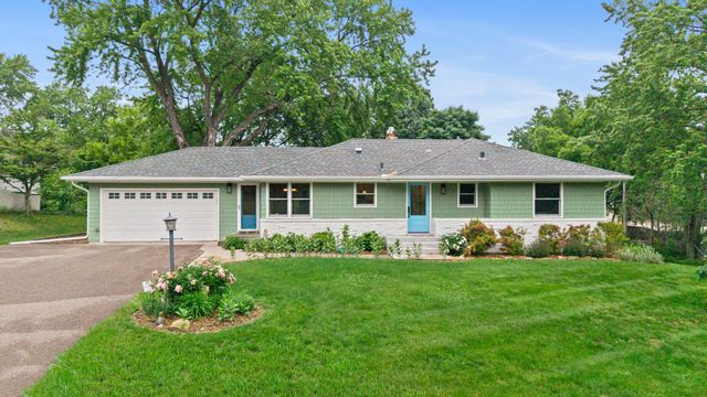 5117 Prescott Drive, Minnetonka, MN 55345