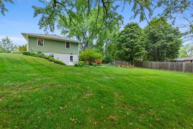 5117 Prescott Drive, Minnetonka, MN 55345
