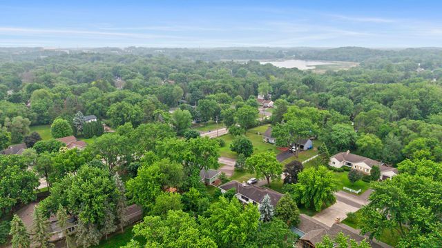 5117 Prescott Drive, Minnetonka, MN 55345