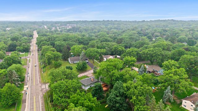 5117 Prescott Drive, Minnetonka, MN 55345