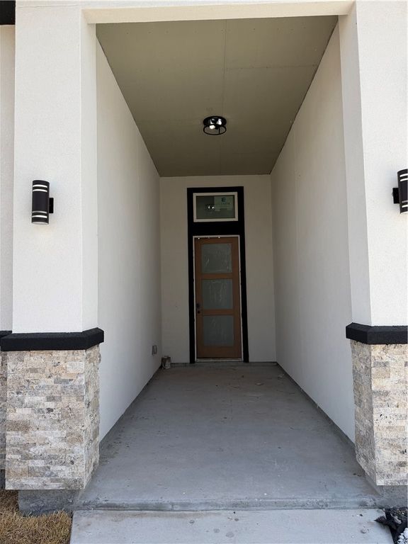 4106 Latitude, Corpus Christi, TX 78414 — photo 2