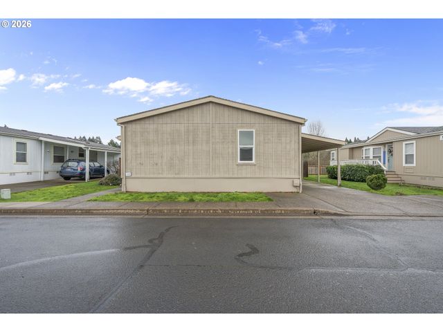1000 S MCKERN Ct 10, Newberg, OR 97132