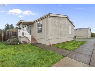1000 S MCKERN Ct 10, Newberg, OR 97132