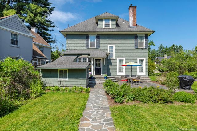 21 Barnard Avenue, Poughkeepsie, NY 12601