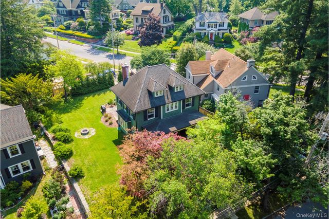 21 Barnard Avenue, Poughkeepsie, NY 12601