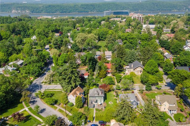 21 Barnard Avenue, Poughkeepsie, NY 12601