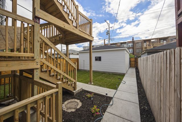 6423 S Evans Avenue, Chicago, IL 60637
