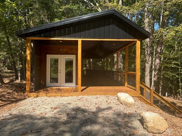 13356 Oh-374, Rockbridge, OH 43149