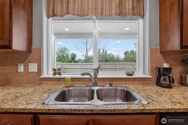 6810 NE 106th Street, Vancouver, WA 98686