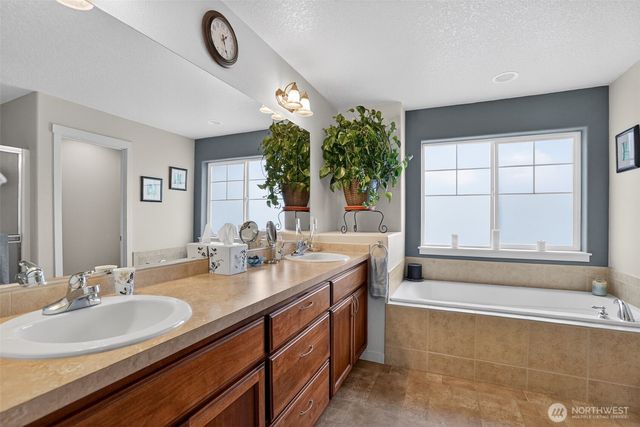 6810 NE 106th Street, Vancouver, WA 98686