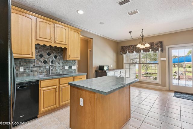 121 Silver Bluff Circle, Brunswick, GA 31523