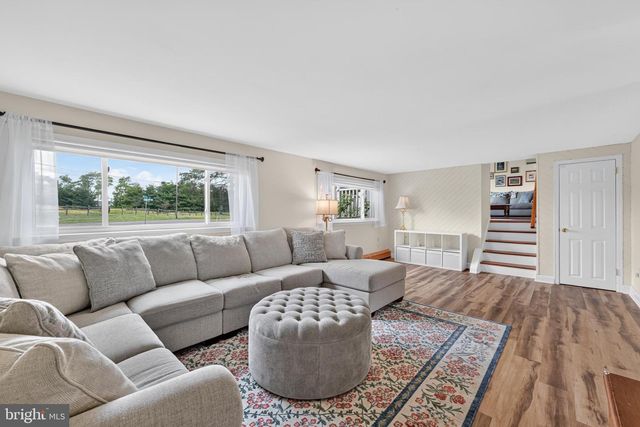 69 UPPER HILLTOP RD, Yardley, PA 19067
