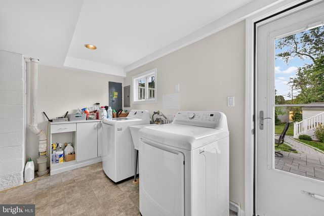 69 UPPER HILLTOP RD, Yardley, PA 19067