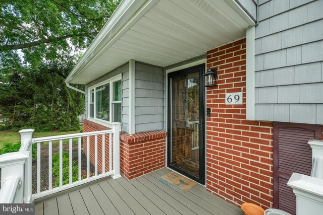69 UPPER HILLTOP RD, Yardley, PA 19067