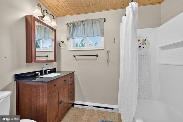 69 UPPER HILLTOP RD, Yardley, PA 19067