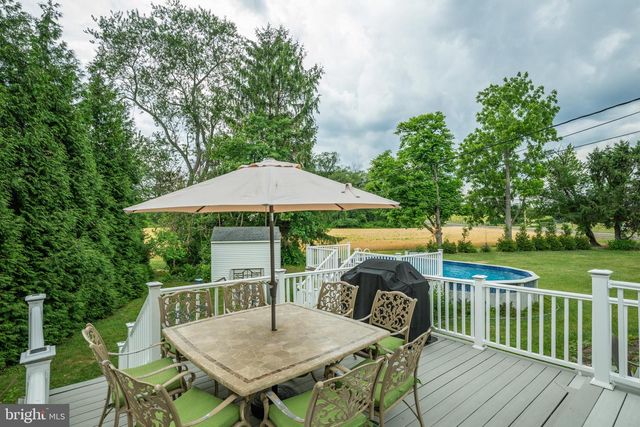 69 UPPER HILLTOP RD, Yardley, PA 19067