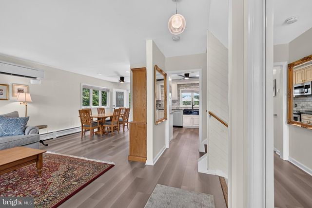 69 UPPER HILLTOP RD, Yardley, PA 19067