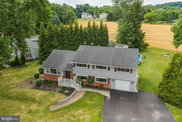 69 UPPER HILLTOP RD, Yardley, PA 19067