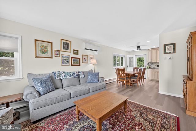69 UPPER HILLTOP RD, Yardley, PA 19067