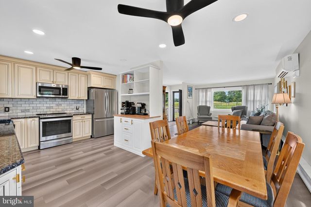 69 UPPER HILLTOP RD, Yardley, PA 19067