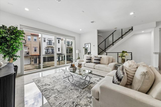 1605 Utah Street, Houston, TX 77007