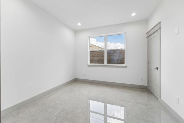 1605 Utah Street, Houston, TX 77007