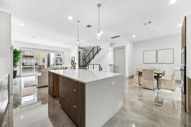 1605 Utah Street, Houston, TX 77007
