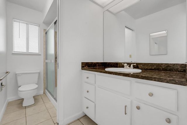 320 Scout Way, Modesto, CA 95351