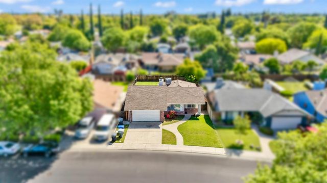 320 Scout Way, Modesto, CA 95351