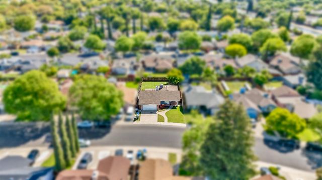 320 Scout Way, Modesto, CA 95351