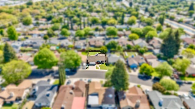 320 Scout Way, Modesto, CA 95351