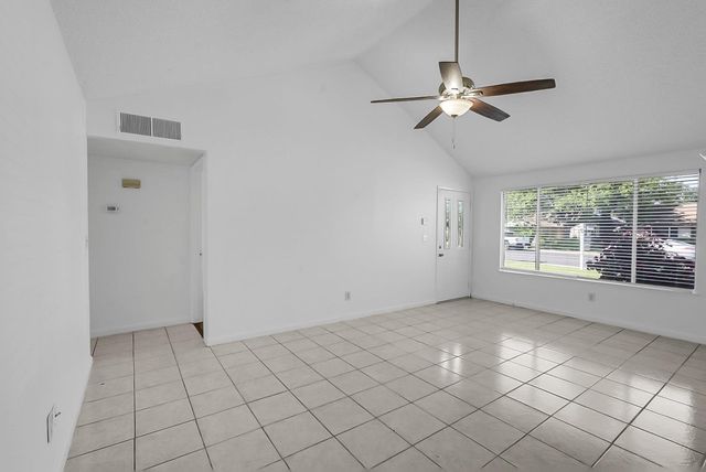 320 Scout Way, Modesto, CA 95351