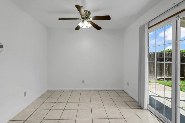 320 Scout Way, Modesto, CA 95351