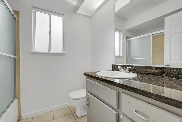 320 Scout Way, Modesto, CA 95351