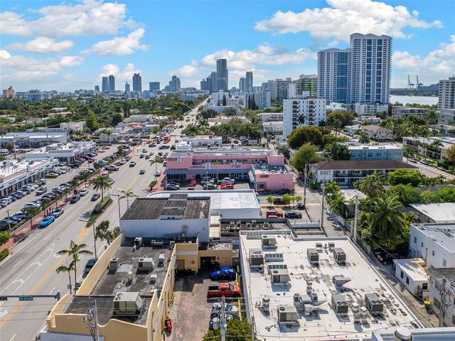 1558 Alton Rd, Miami Beach, FL 33139