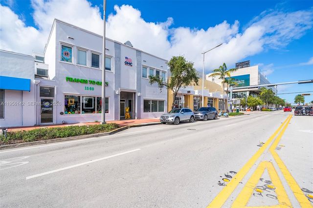 1558 Alton Rd, Miami Beach, FL 33139
