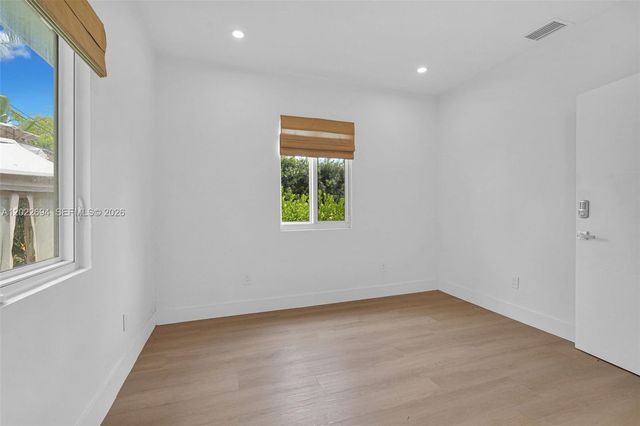 19 NE 48th St 1, Miami, FL 33137