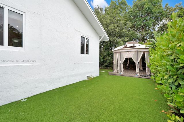 19 NE 48th St 1, Miami, FL 33137