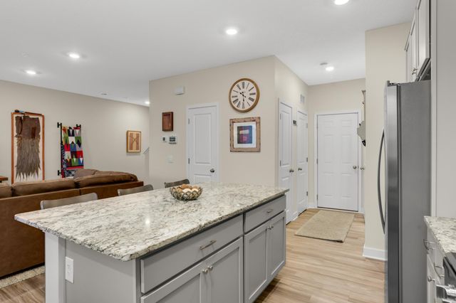 13832 Kaylemore Trail, Rosemount, MN 55068