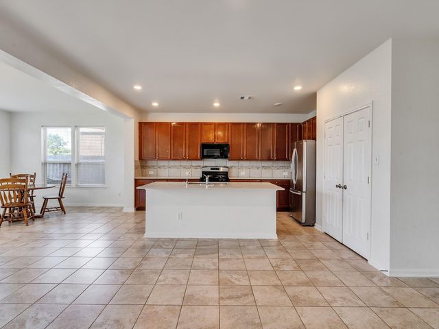 14106 Spring Birch Lane, Pearland, TX 77584