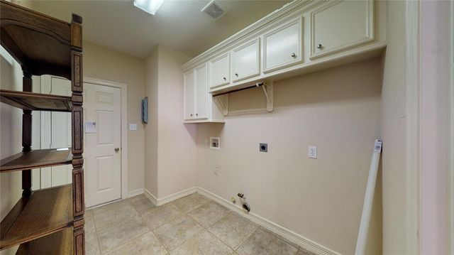 1990 Saint Edmunds Crossing, Dickinson, TX 77539