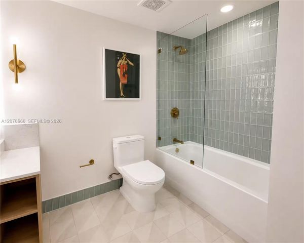 159 NE 6th Street 3504, Miami, FL 33132
