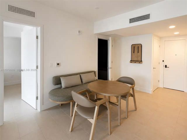 159 NE 6th Street 3504, Miami, FL 33132