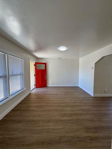 4501-4812 , C Roosevelt Ave, Sacramento, CA 95820