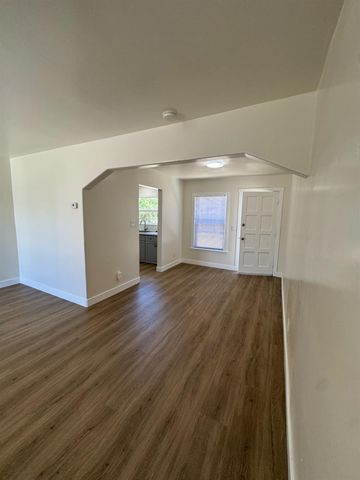4501-4812 , C Roosevelt Ave, Sacramento, CA 95820